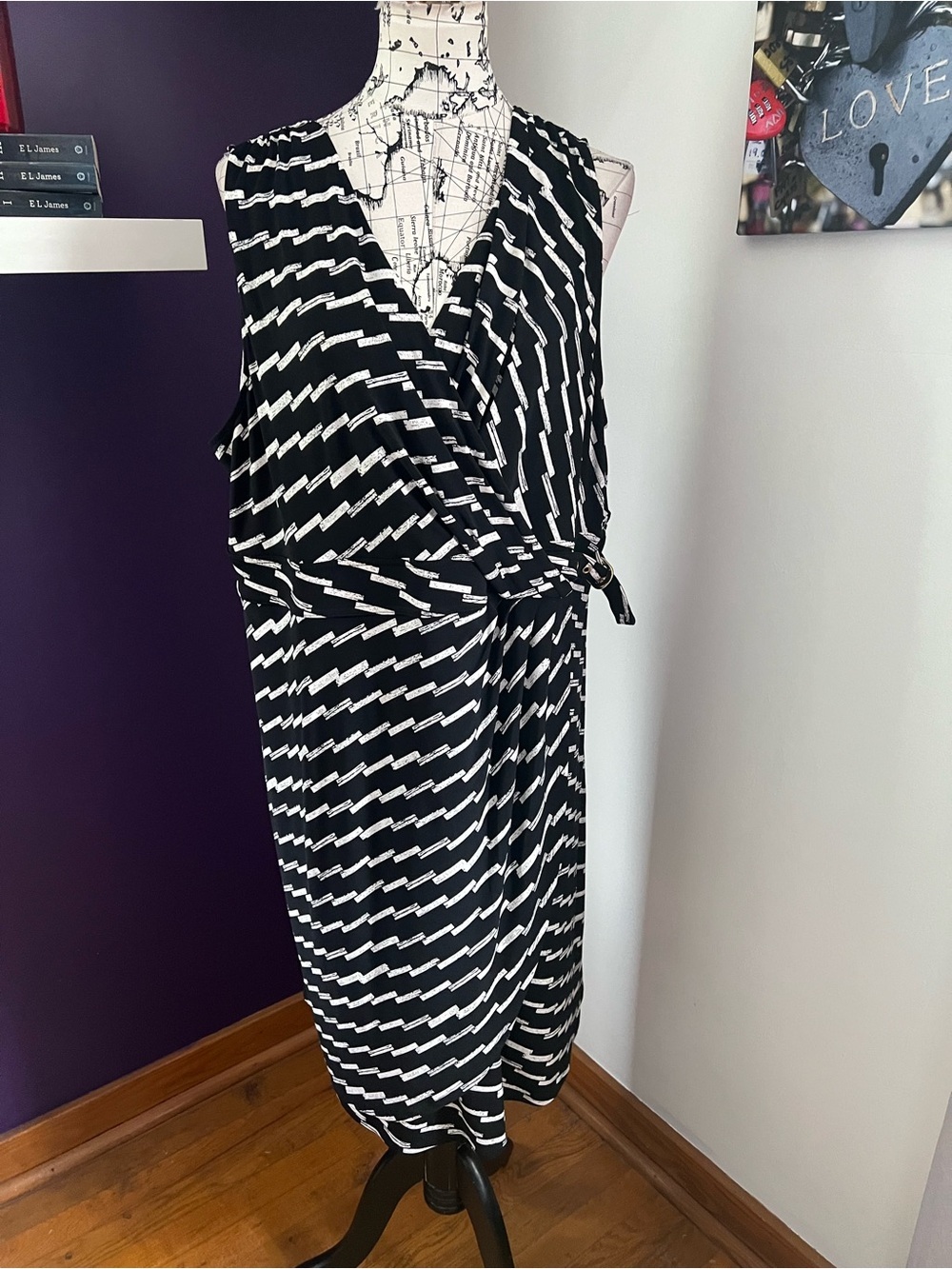 Lane Bryant Plus Size Black & White Sleeveless Faux Wrap Midi Dress
